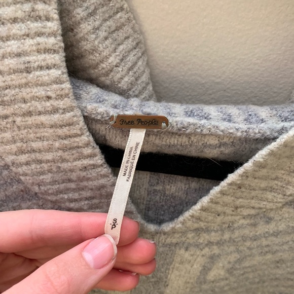 Free people sweatshirt - Picture 2 of 6